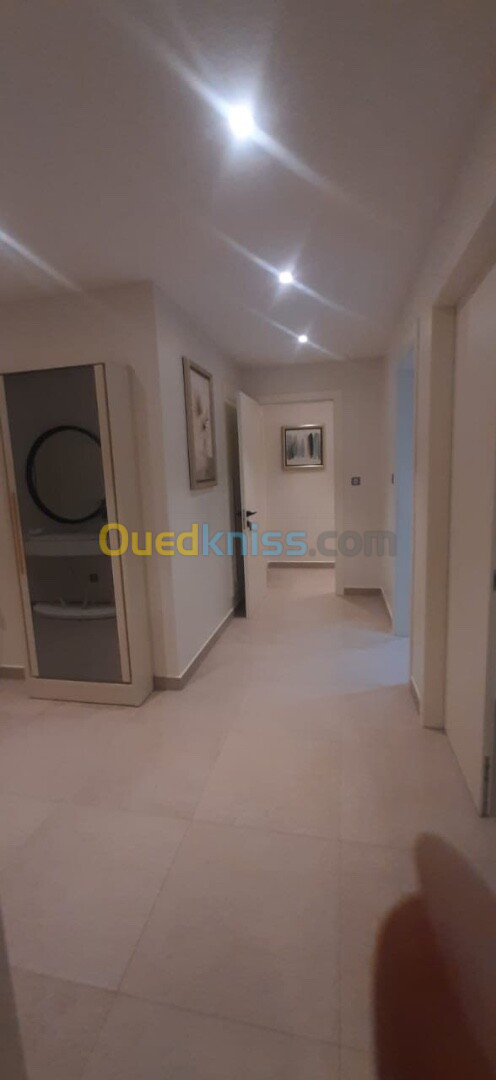 Location Appartement F5 Alger Hydra