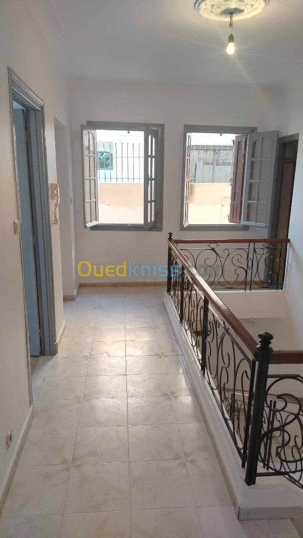 Location Niveau De Villa F4 Alger Hydra