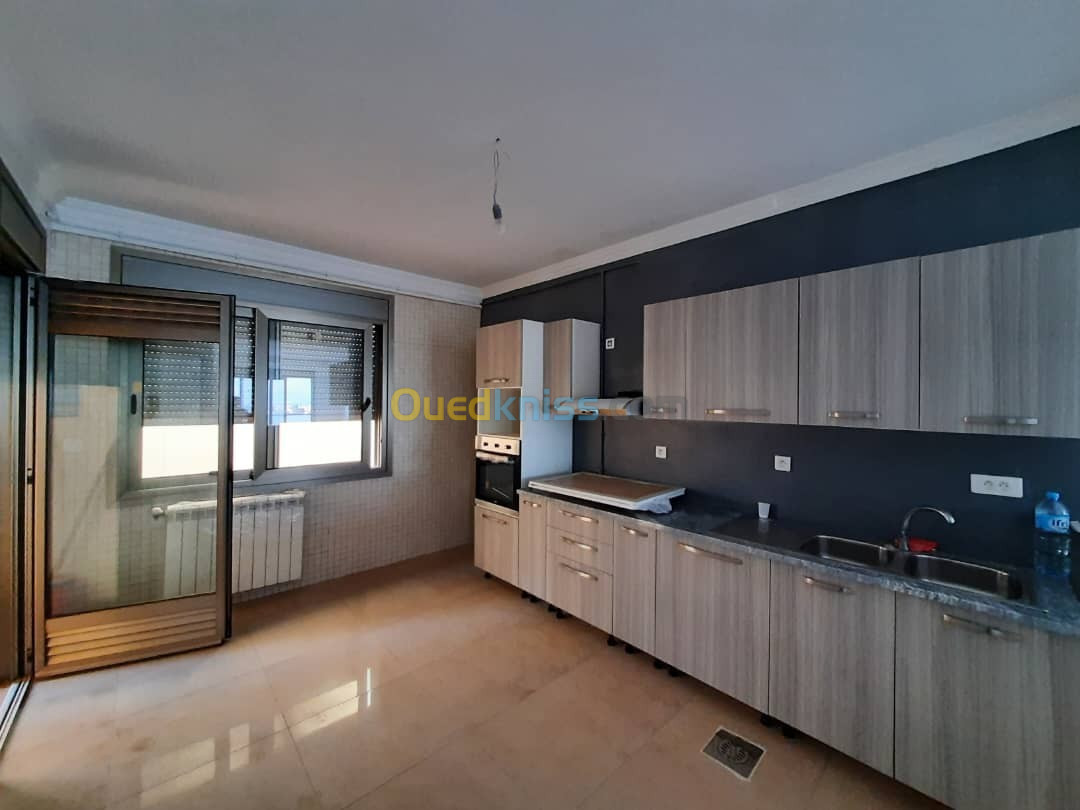 Location Appartement F4 Alger Birkhadem