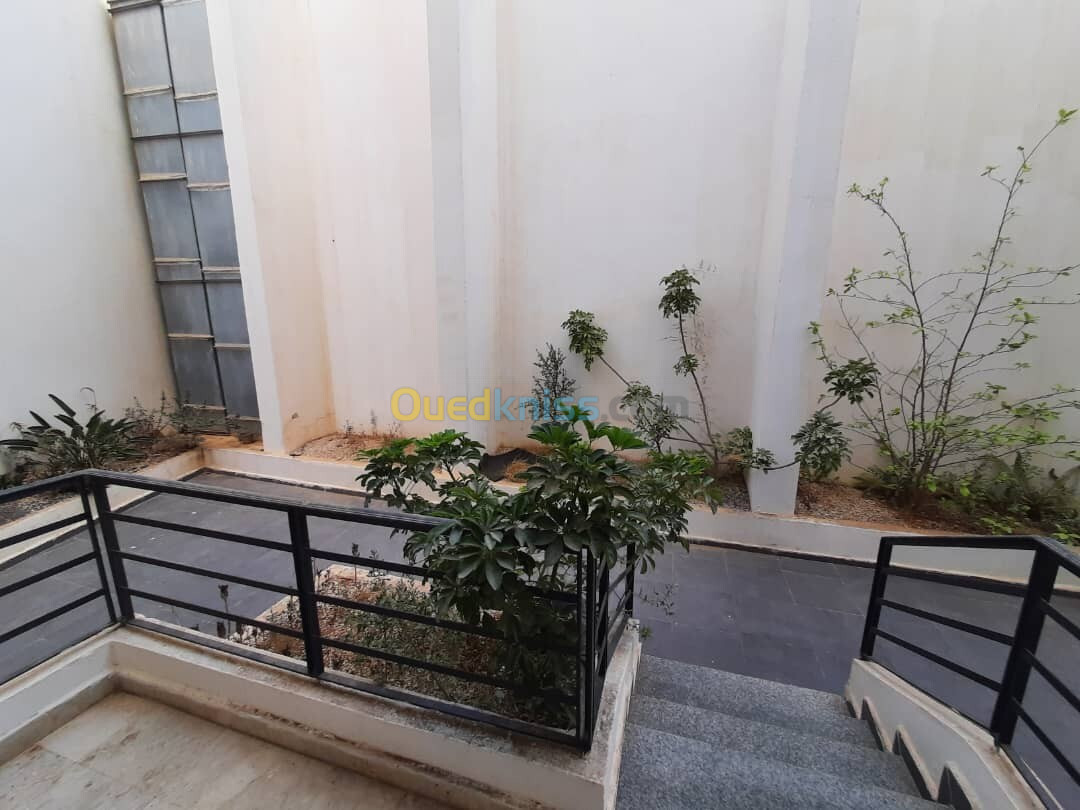 Location Appartement F3 Alger Hydra