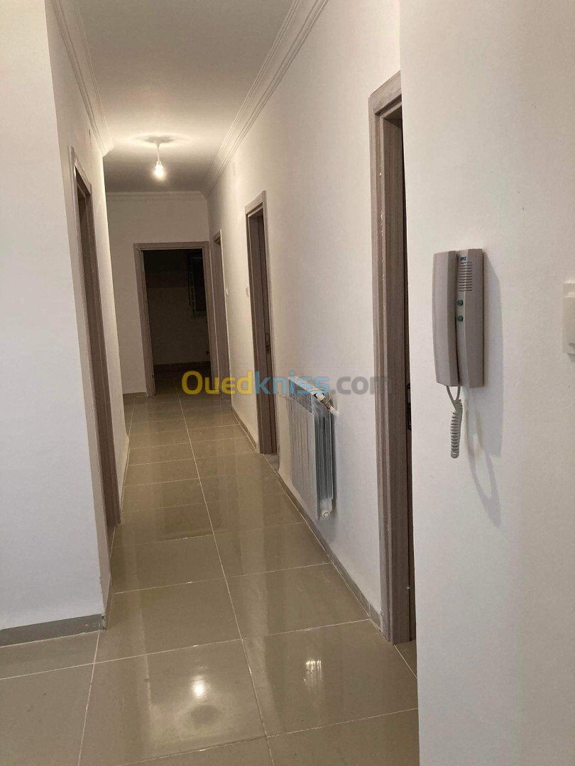 Location Appartement F5 Alger Ain benian