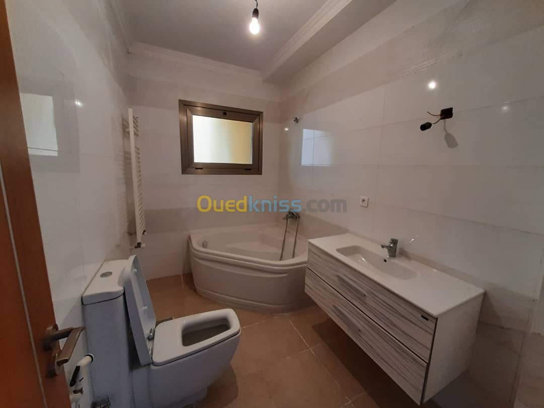 Location Appartement F4 Alger Birkhadem