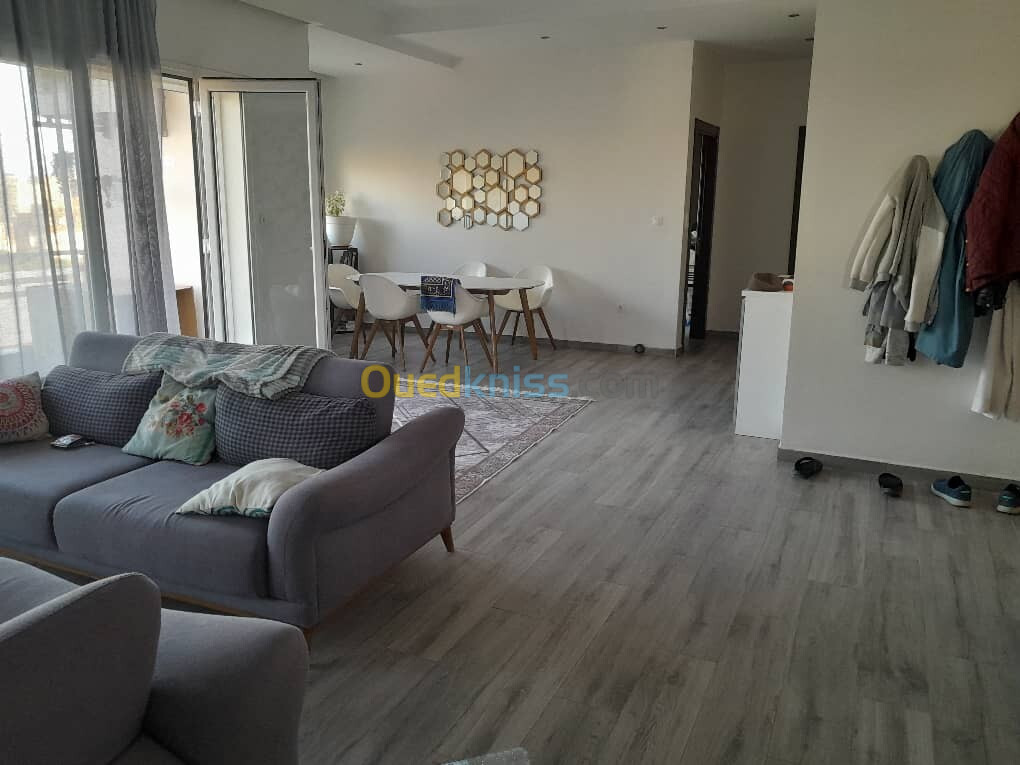 Location Appartement F8 Alger Cheraga