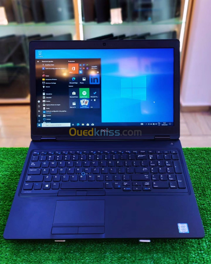 LATITUDE 5580 i3 6EME 8G 256SSD 15.6" 