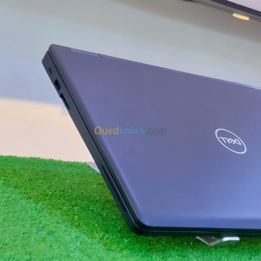 DELL LATITUDE 5590 i7 8EME 8G 256SSD 15.6" FHD