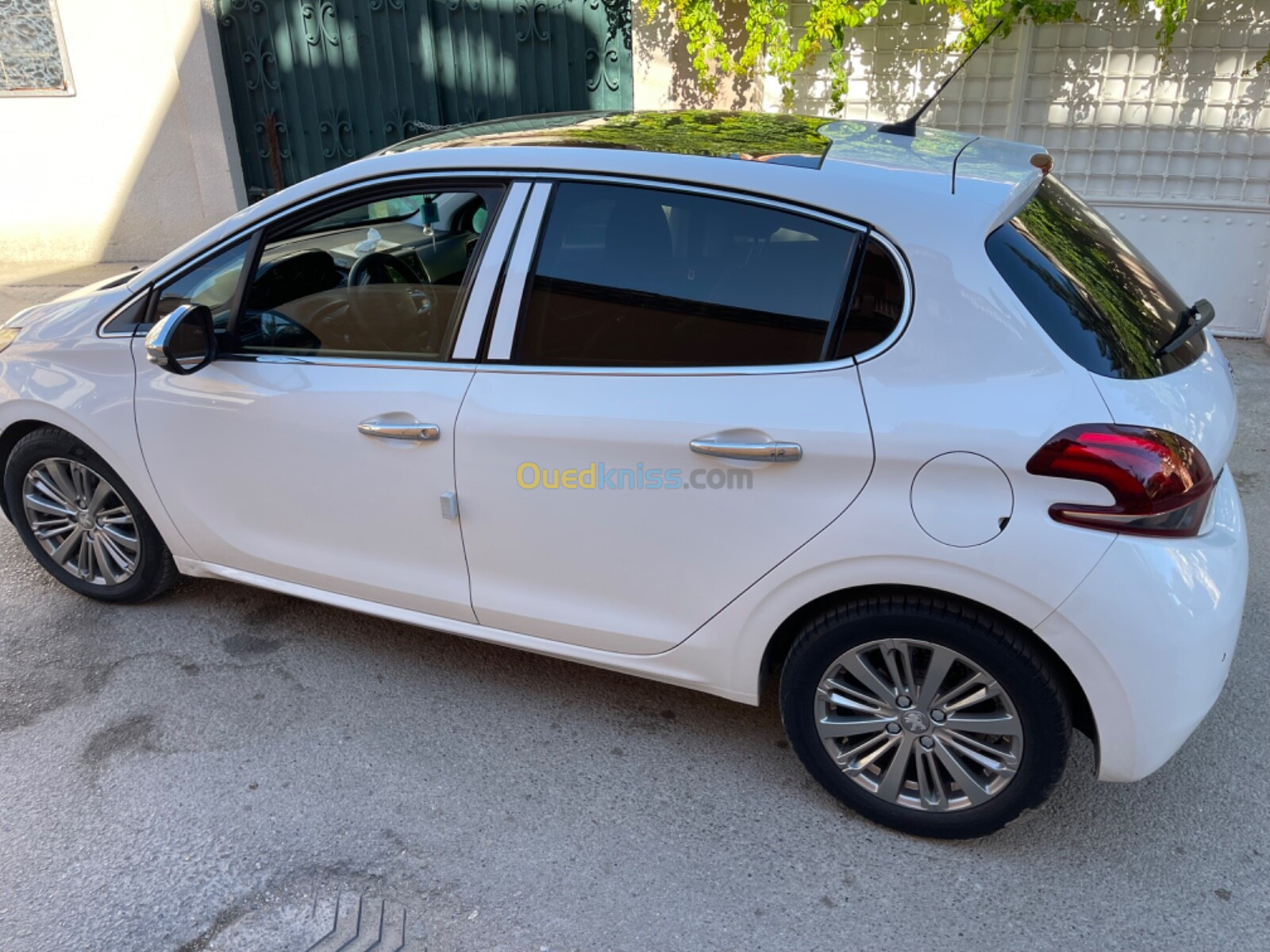 Peugeot 208 2019 Allure Facelift