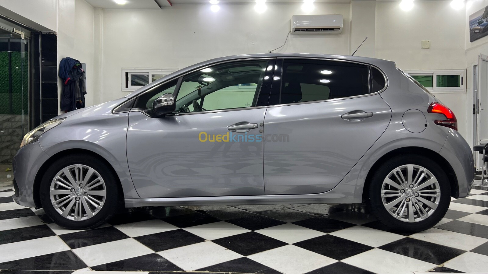 Peugeot 208 2019 Allure Facelift