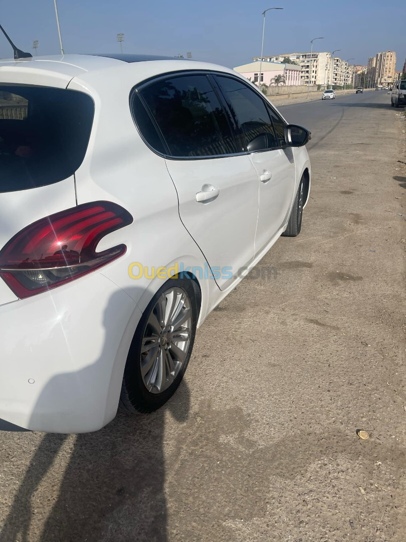 Peugeot 208 2019 Allure Facelift