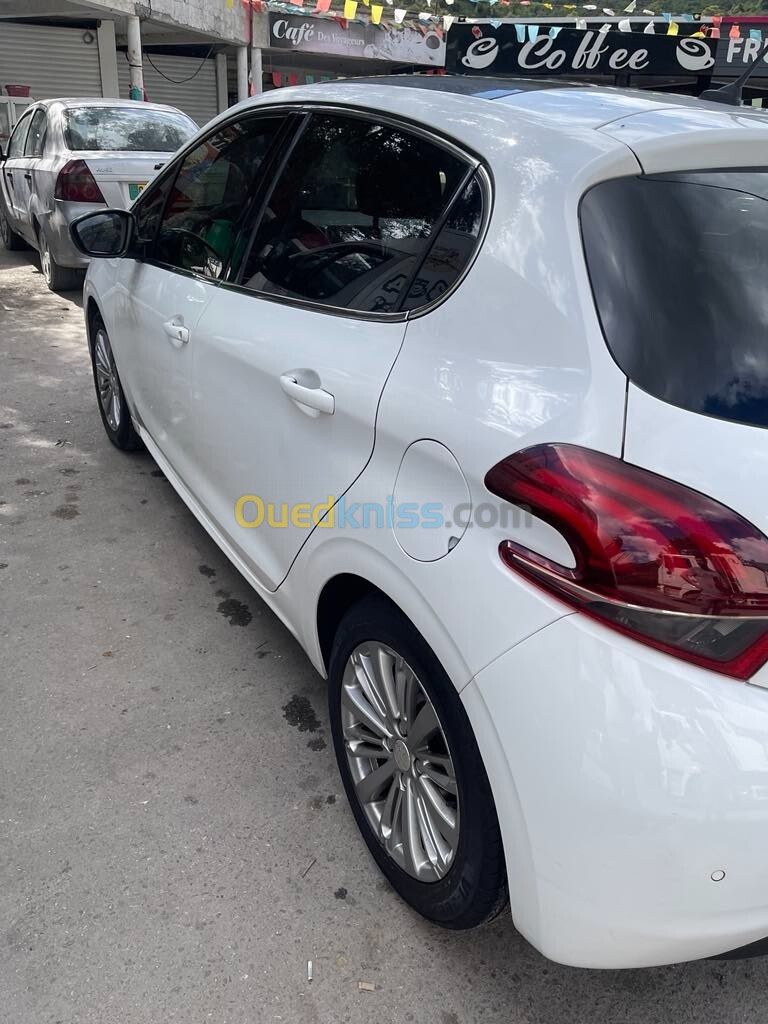 Peugeot 208 2019 Allure Facelift