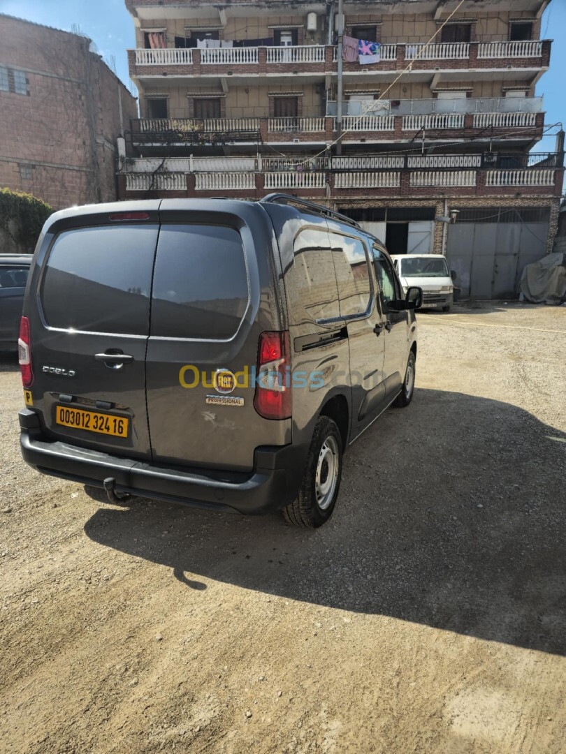 Fiat Doblo 2024 Italie