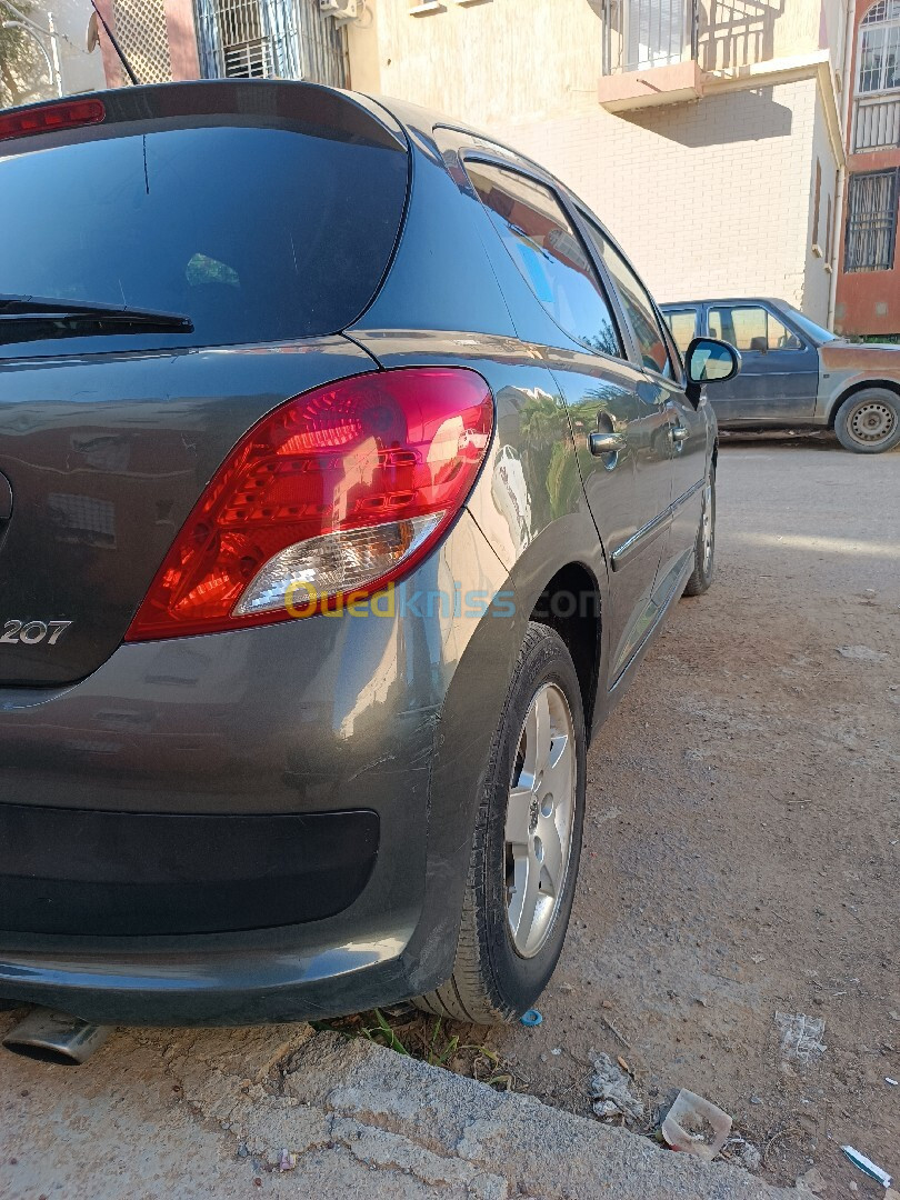 Peugeot 207 2010 