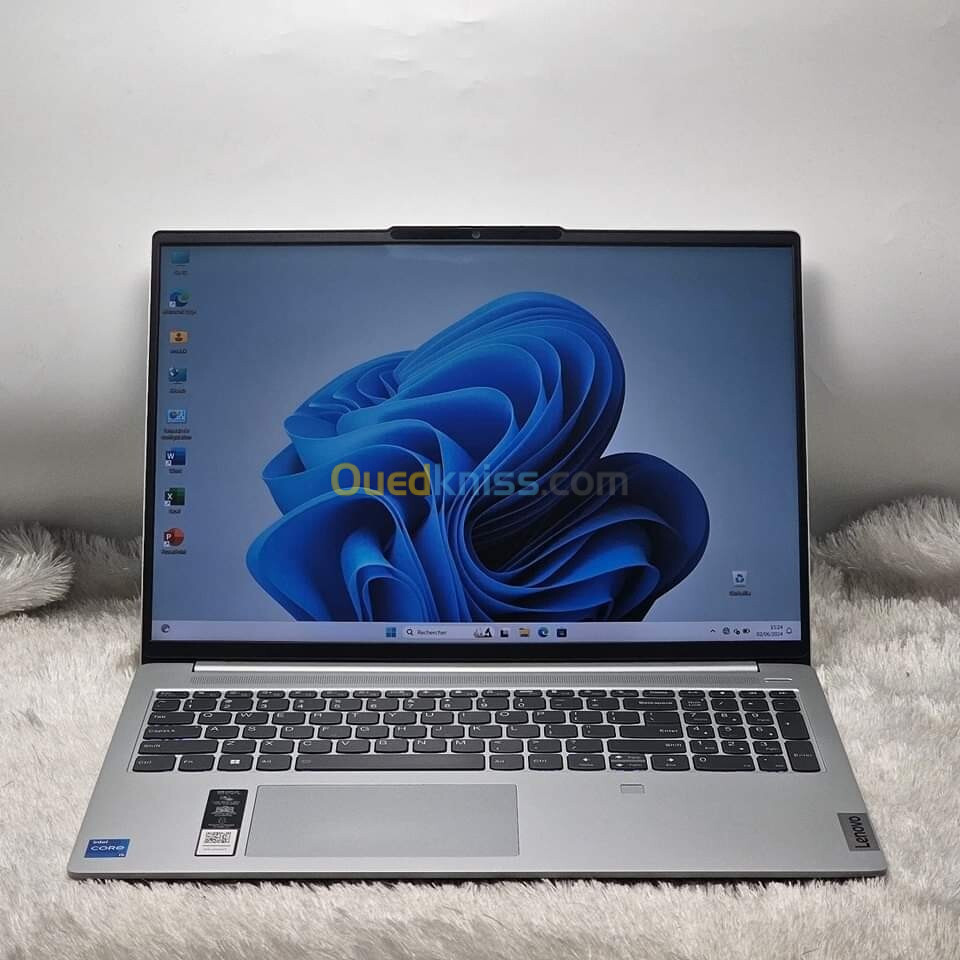 LENOVO IDEAPAD SLIM 5i / 13th i5-1335u / 8GO DDR5 / 512SSD / 16" FHD+