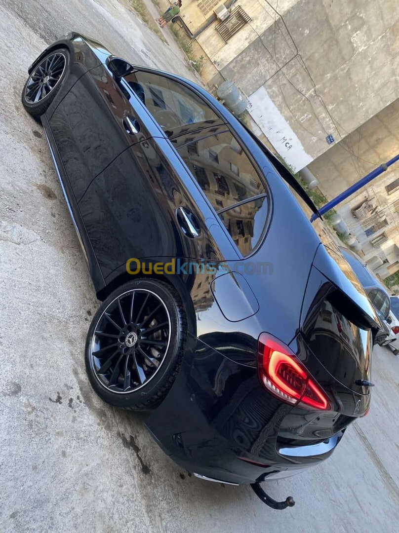 Mercedes Classe A 2019 180  Exclusif +