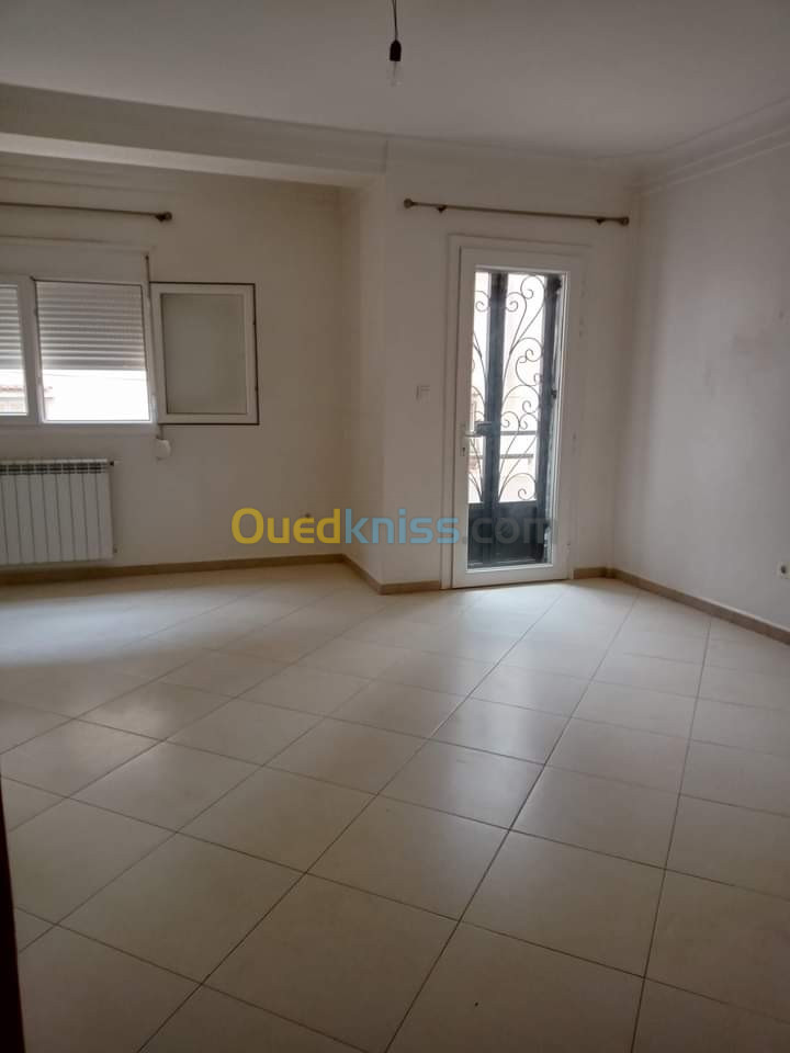 Location Niveau De Villa F4 Alger Ain naadja