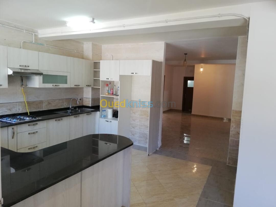 Location Appartement F3 Alger Hydra