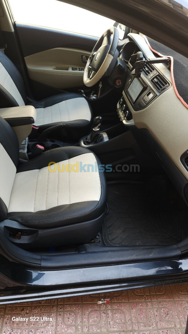 Kia Rio 5 portes 2015 