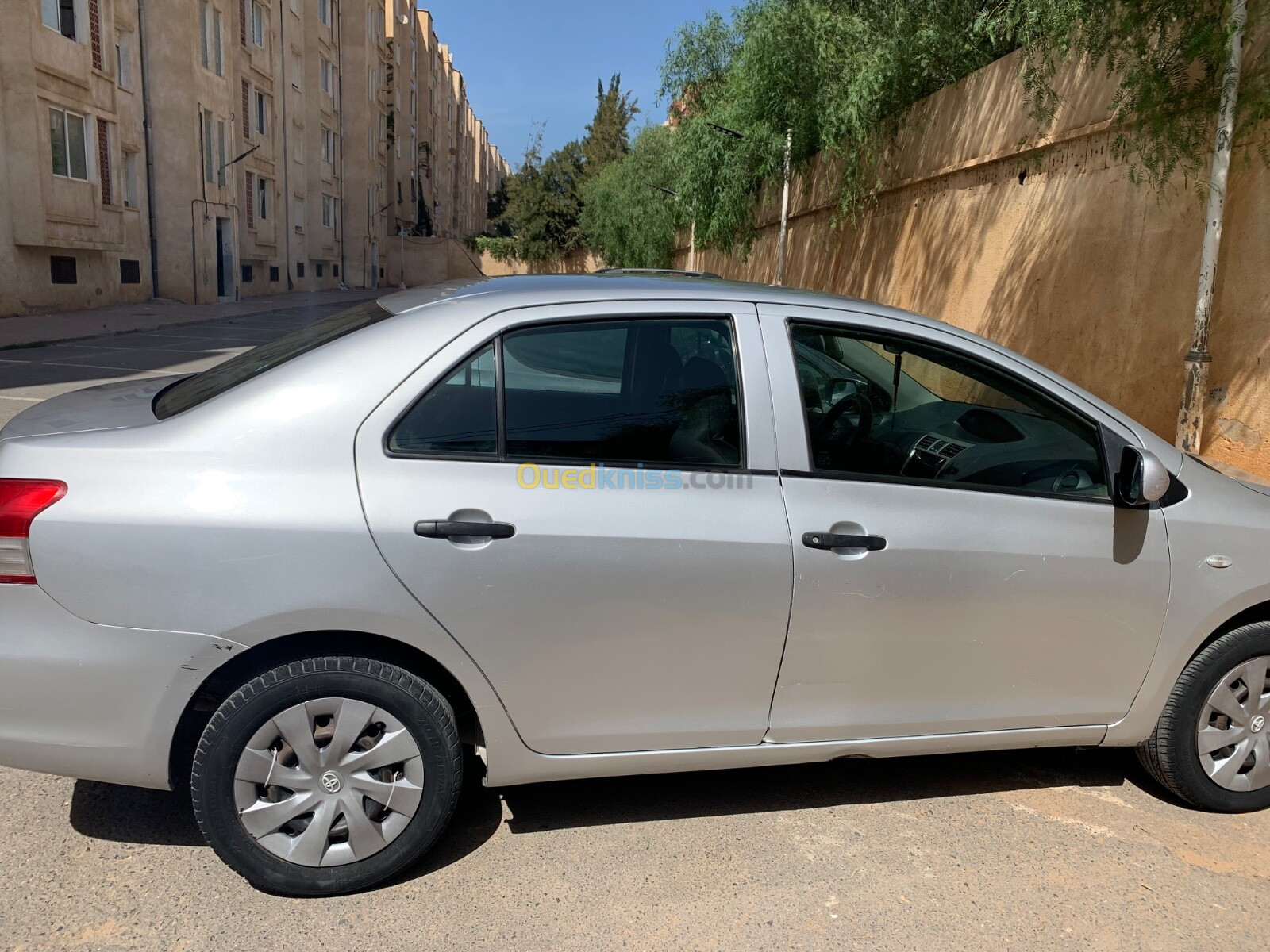 Toyota Yaris Sedan 2010 