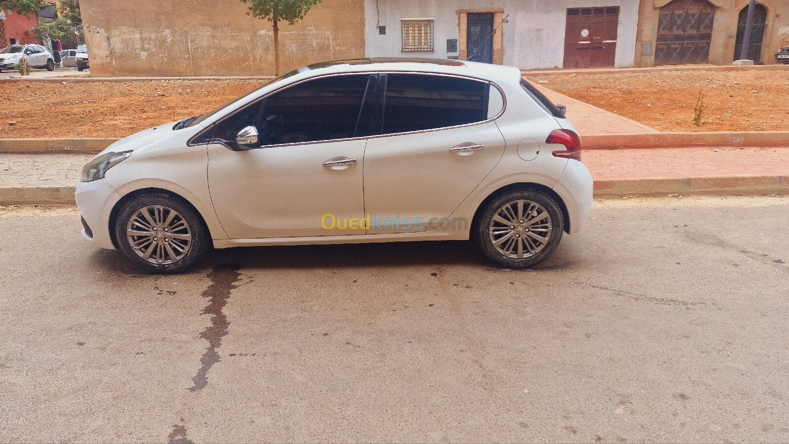 Peugeot 208 2016 Allure