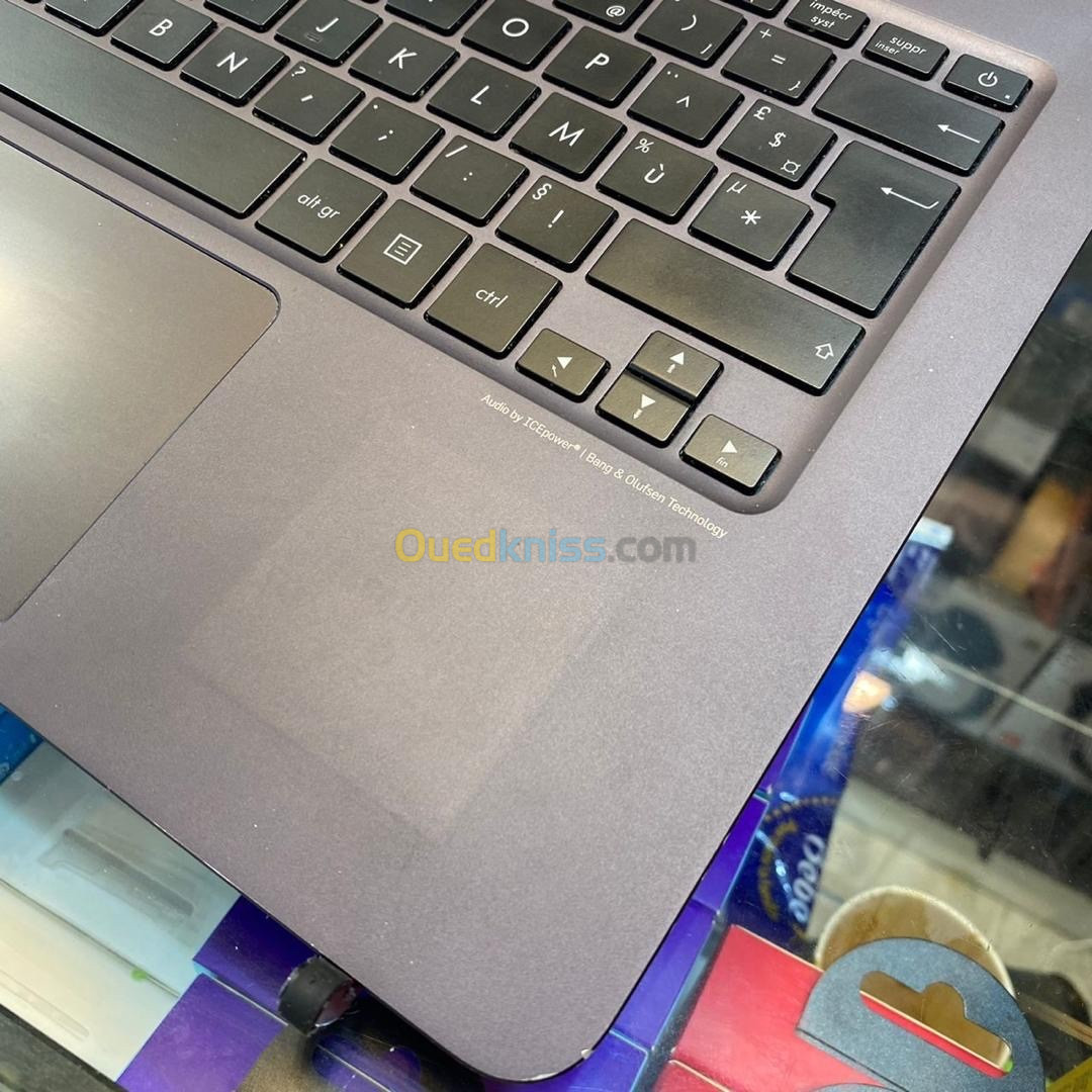 ASUS ZENBOOK 14 M3 6Y30 8GB 256GB SSD 14 