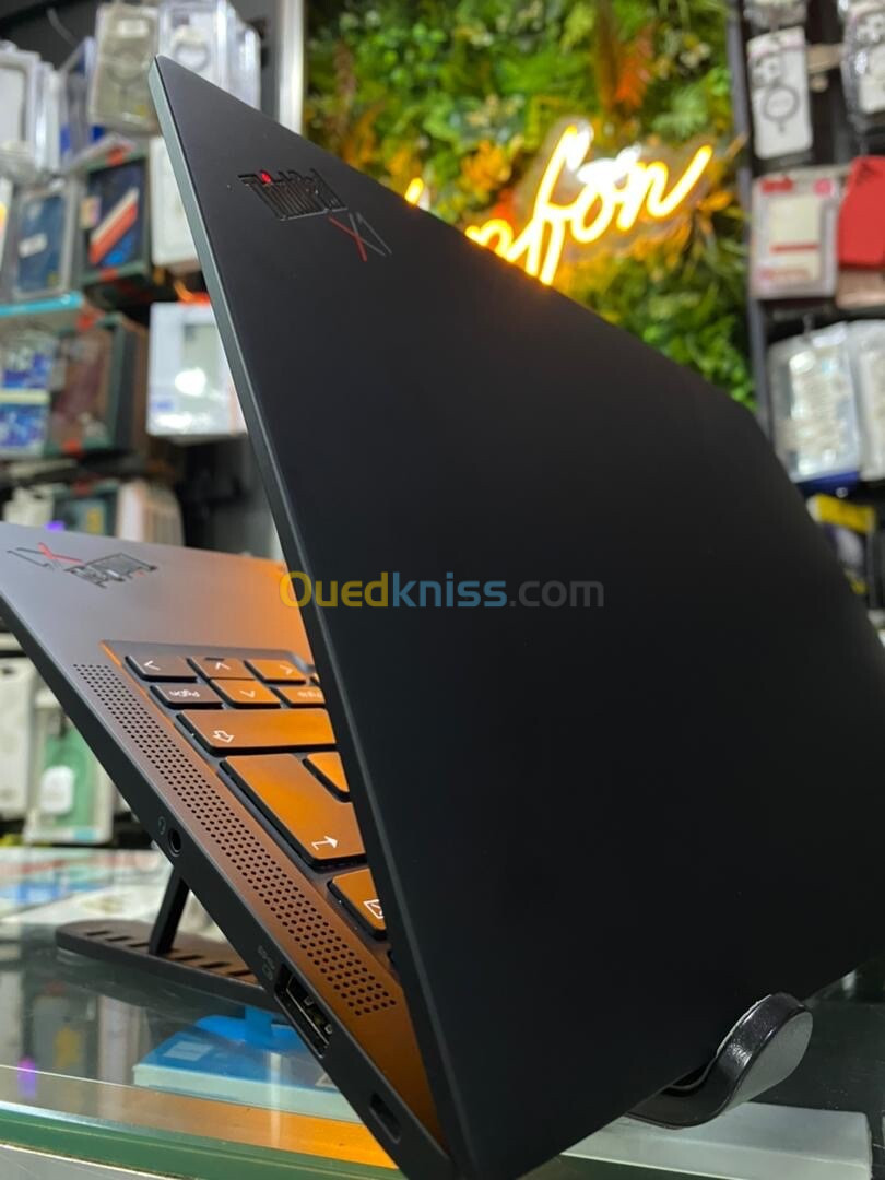 LENOVO X1 CARBON I7 1260P 16GB 1000GB SSD 14 QHD TACTILE