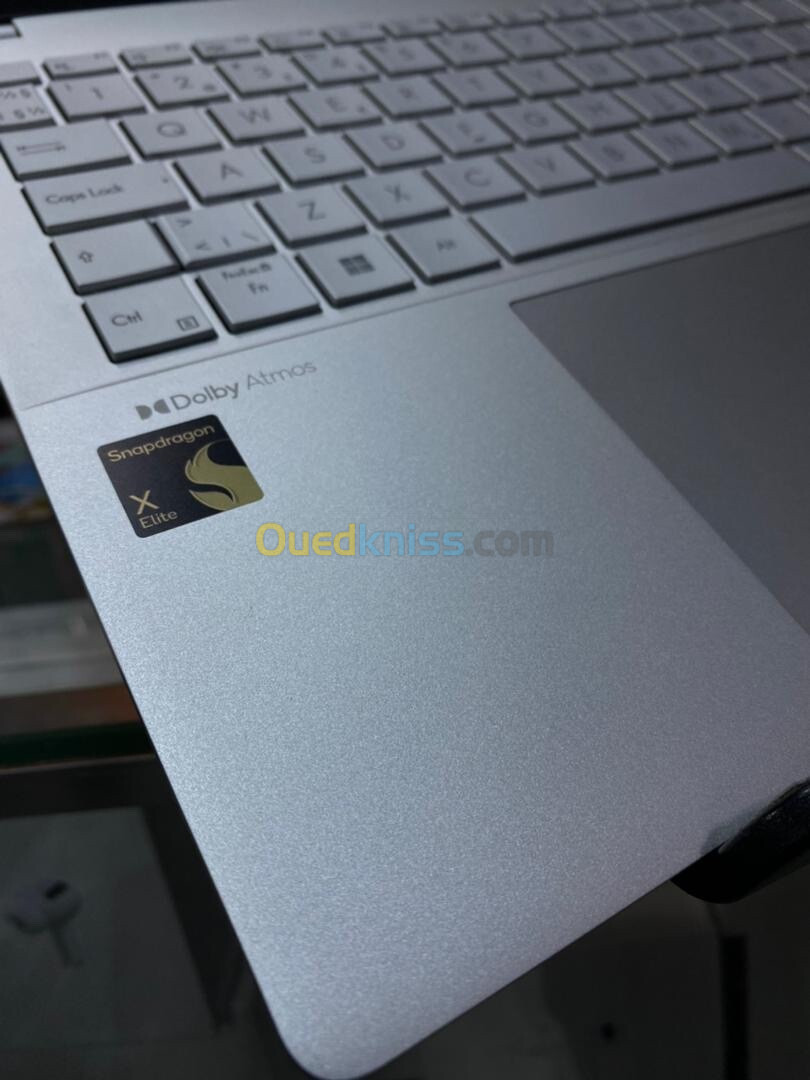 ASUS VIVOBOOK S15 SNAP DRAGON X ÉLITE 32GB 1000GB SSD 15.6 OLED 3K QUALCOM ADRENO X1-85