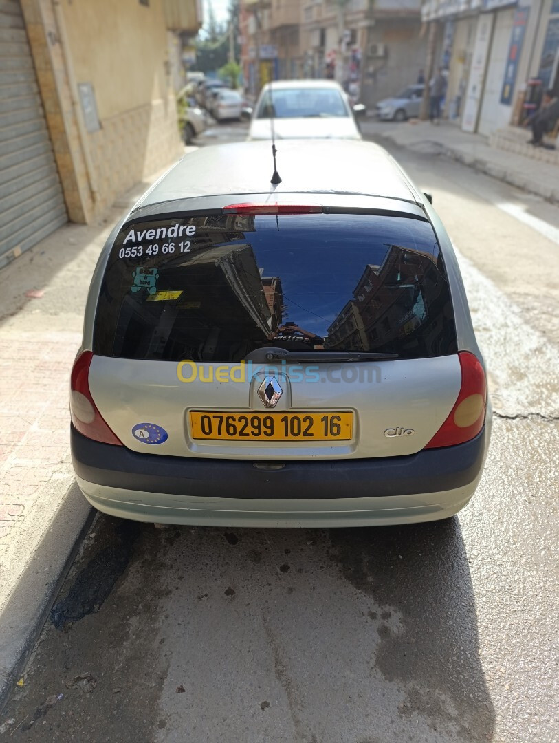 Renault Clio 2 2002 اا