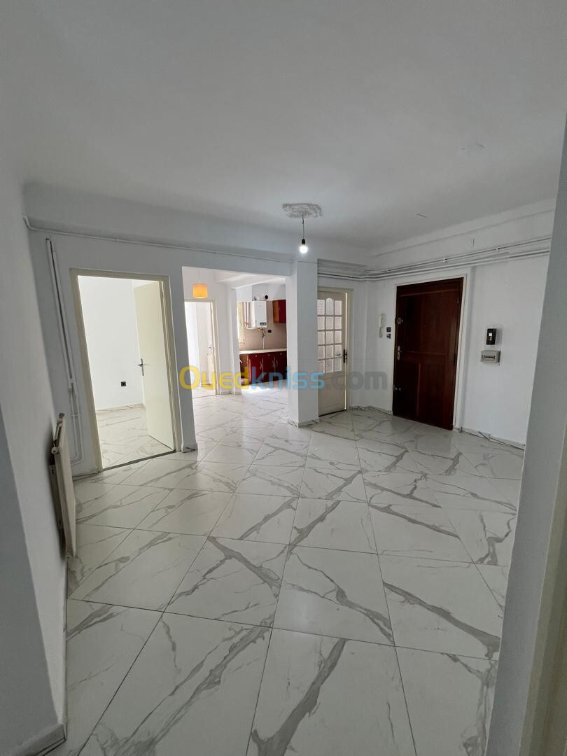 Location Appartement F4 Alger Ben aknoun