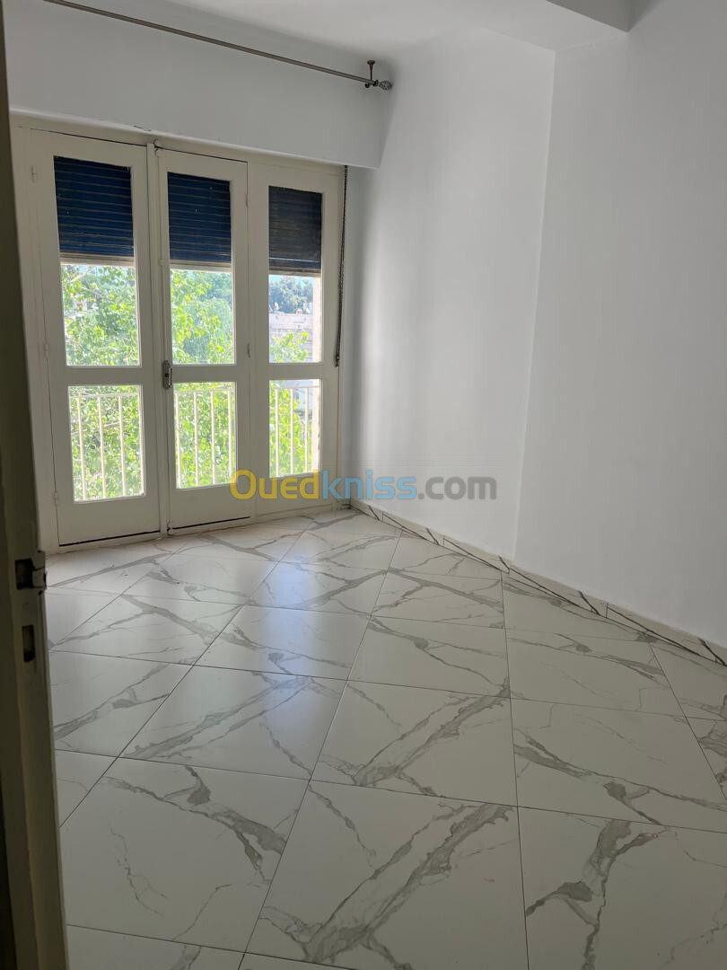 Location Appartement F4 Alger Ben aknoun