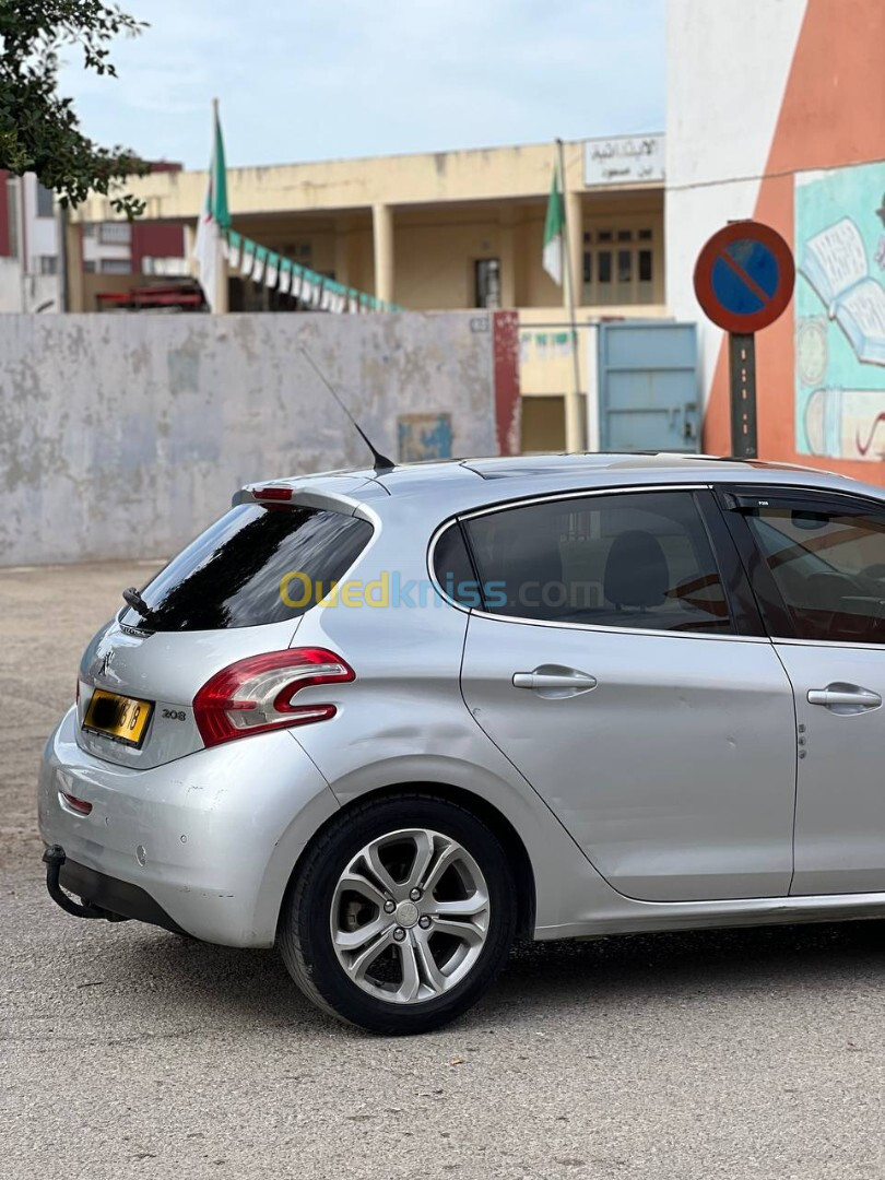 Peugeot 208 2013 Allure