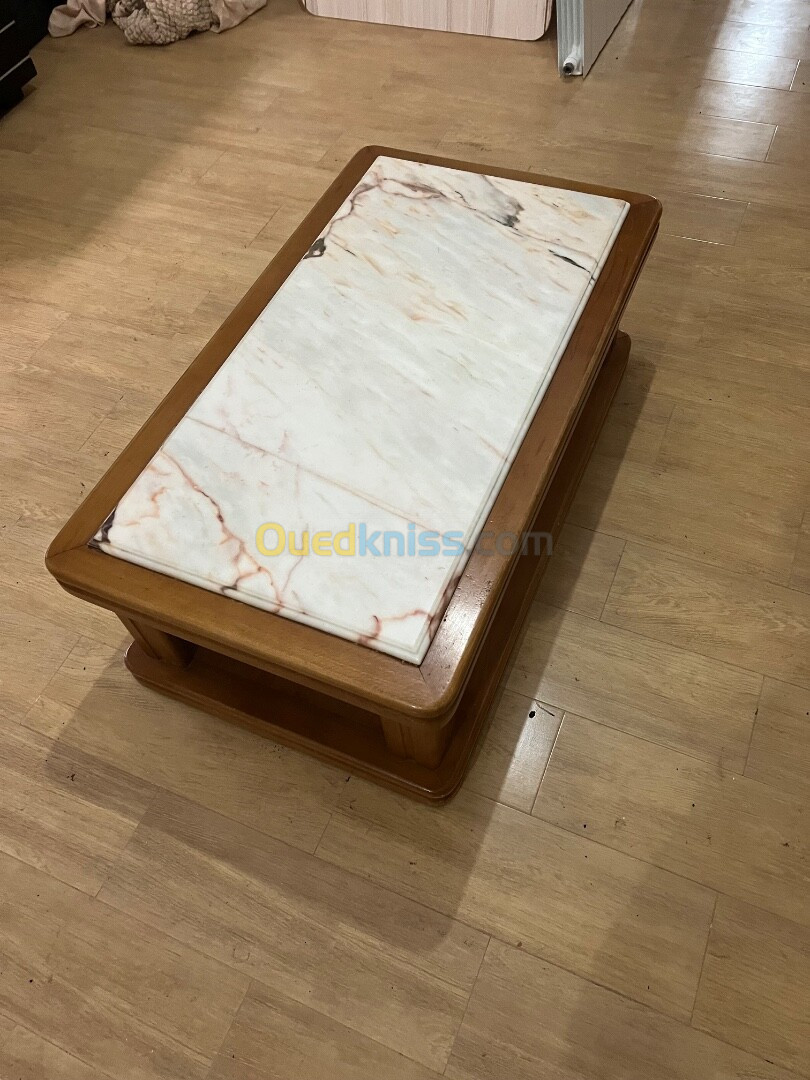 Table basse en bois hêtre avec plateau en marbre 