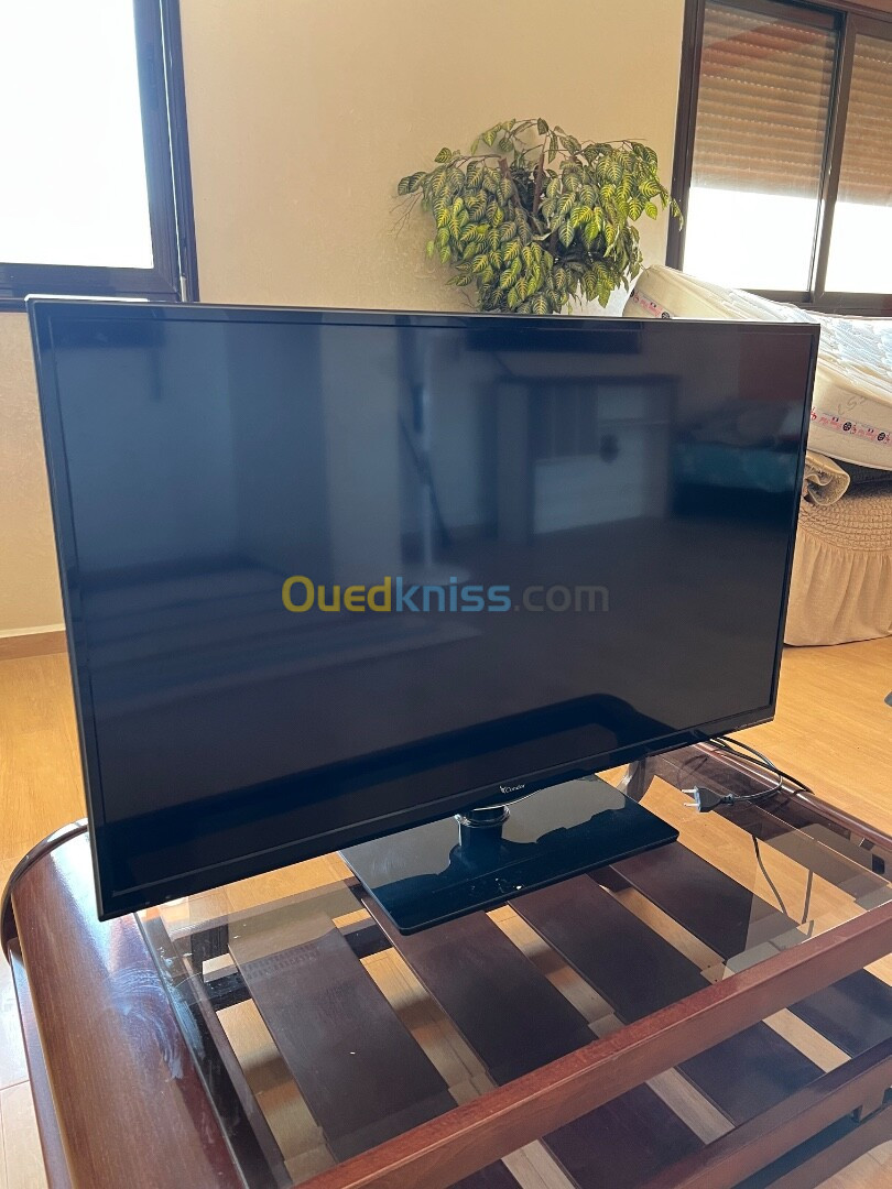 Télévision Condor 40 Pouces Full HD