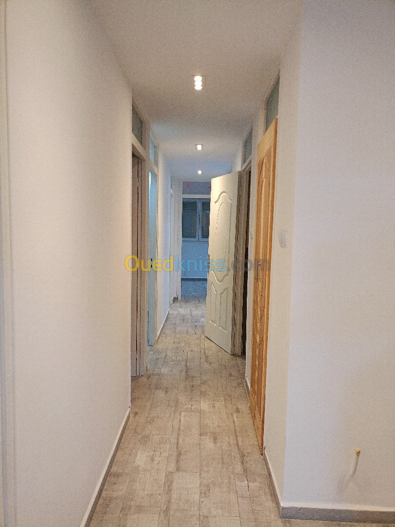 Vente Appartement F5 Alger Ain naadja