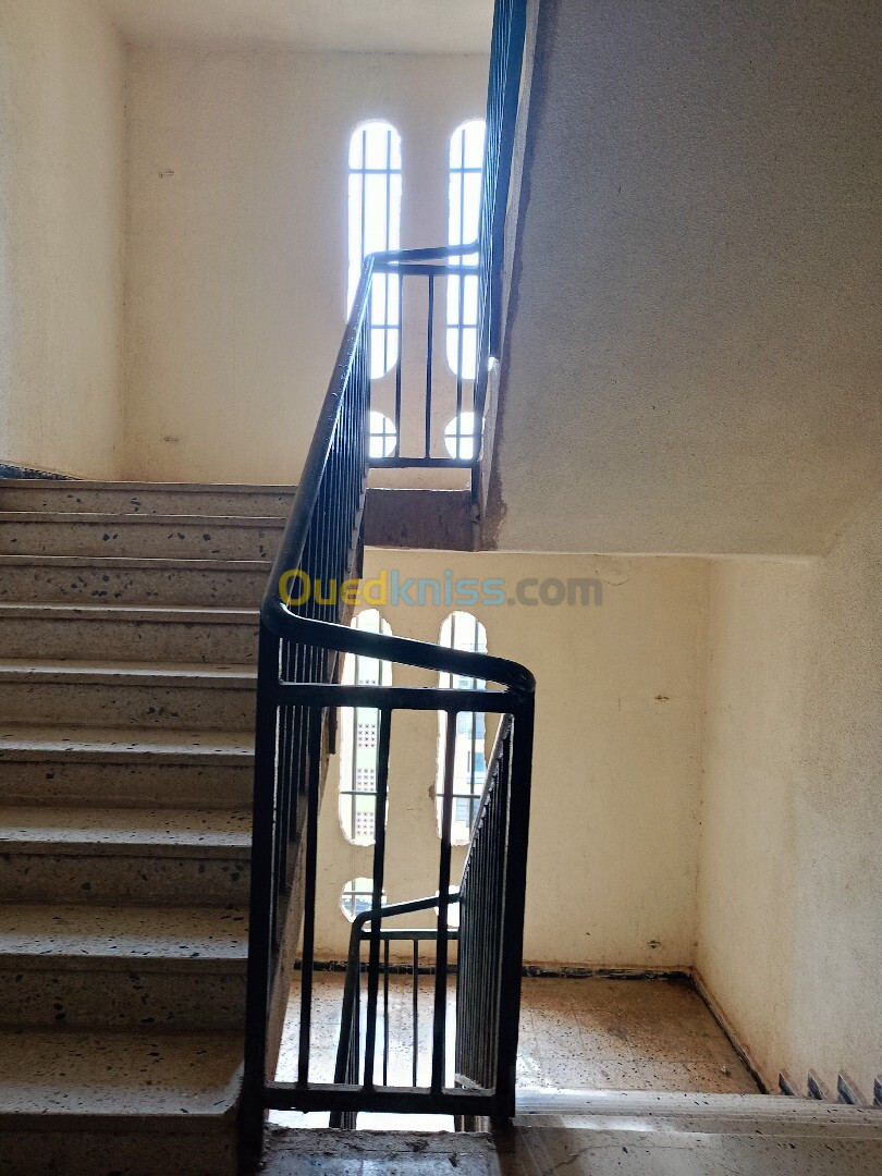 Location Appartement F3 Alger Ain naadja