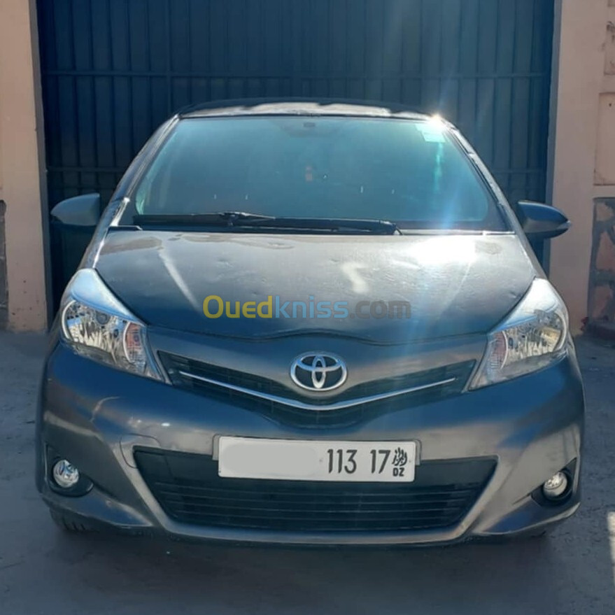 Toyota Yaris 2013 