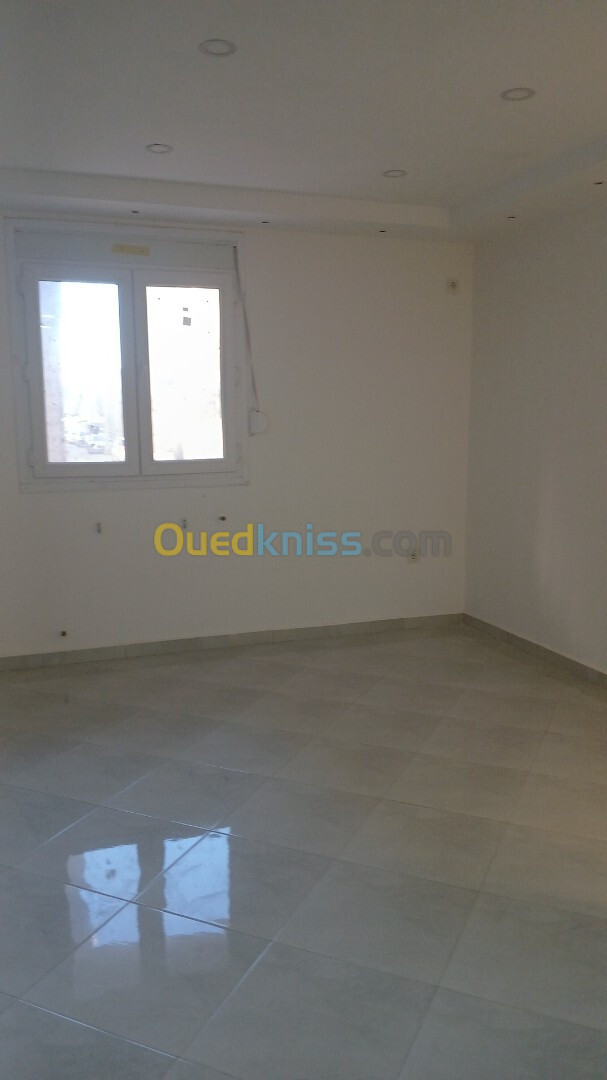 Vente Appartement F2 Alger Bordj el kiffan