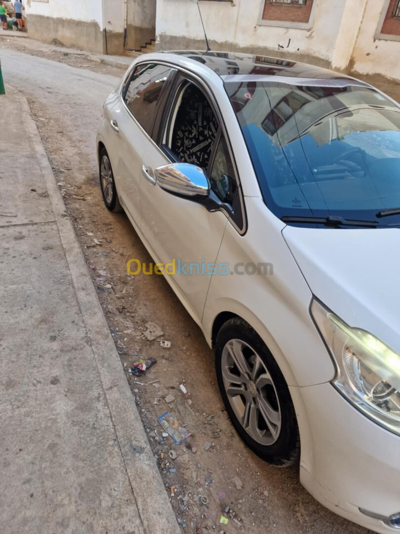 Peugeot 208 2013 Access