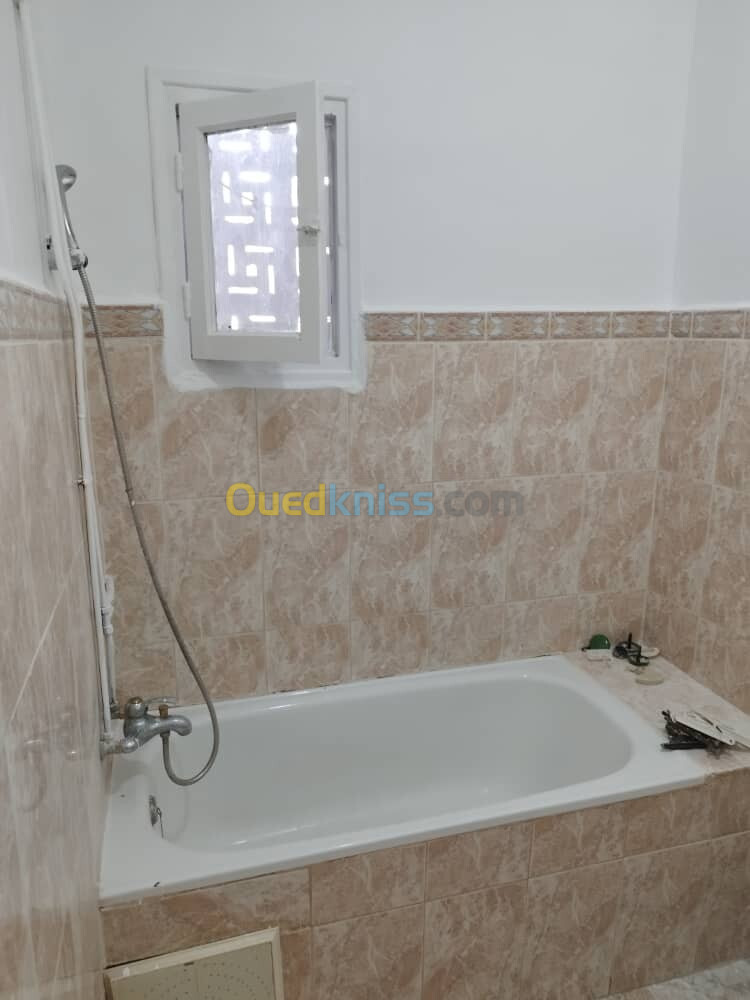 Location Appartement F3 Alger Zeralda