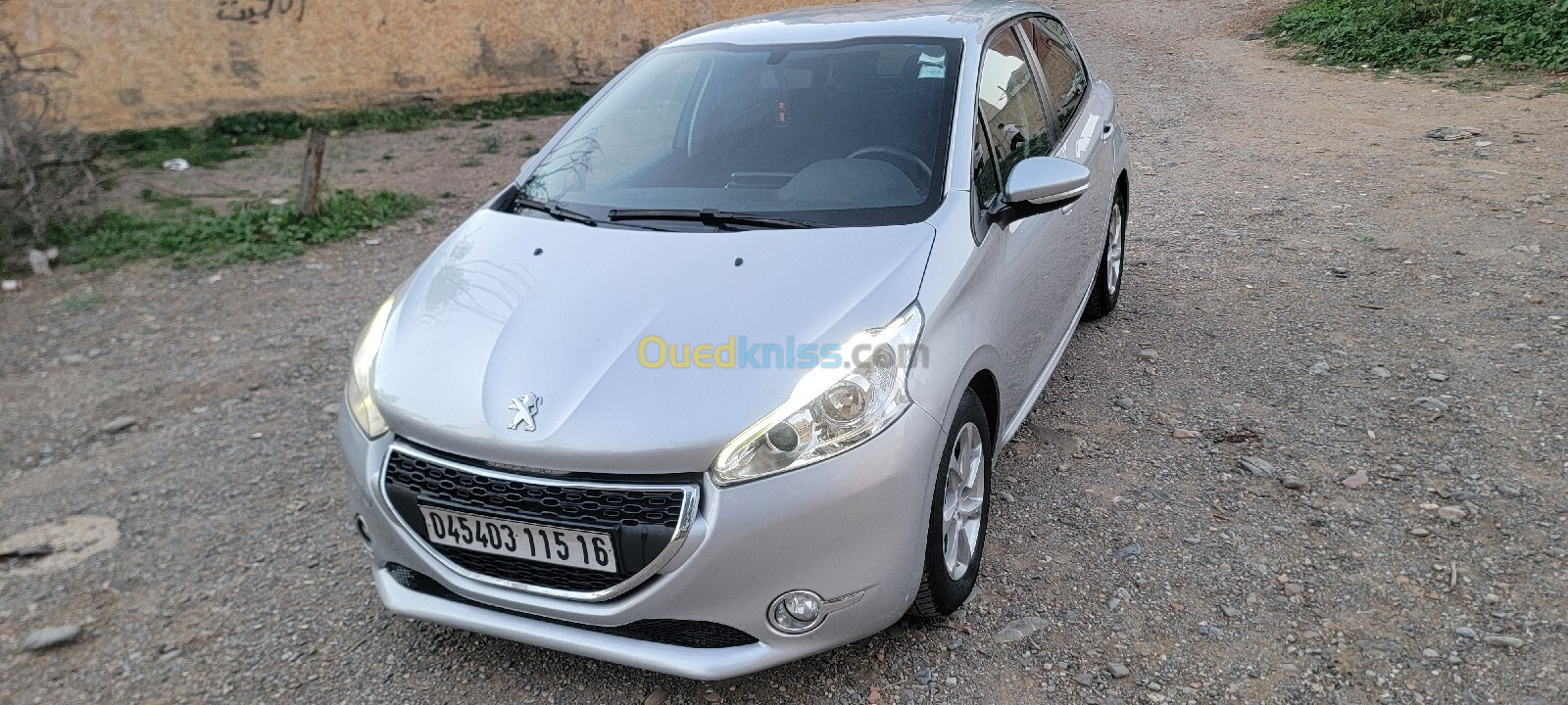 Peugeot 208 2015 Active