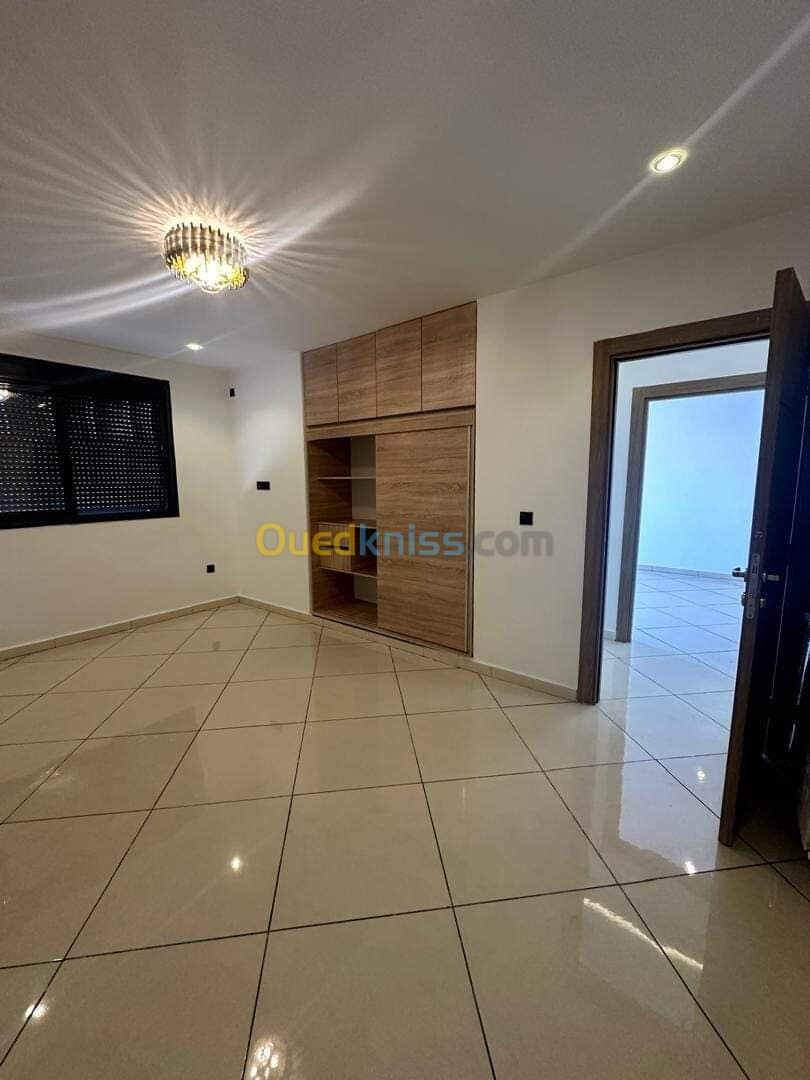 Vente Appartement F4 Oran Bir el djir