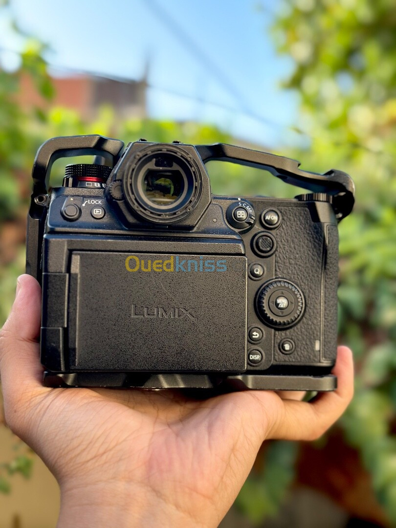 Lumix S1H