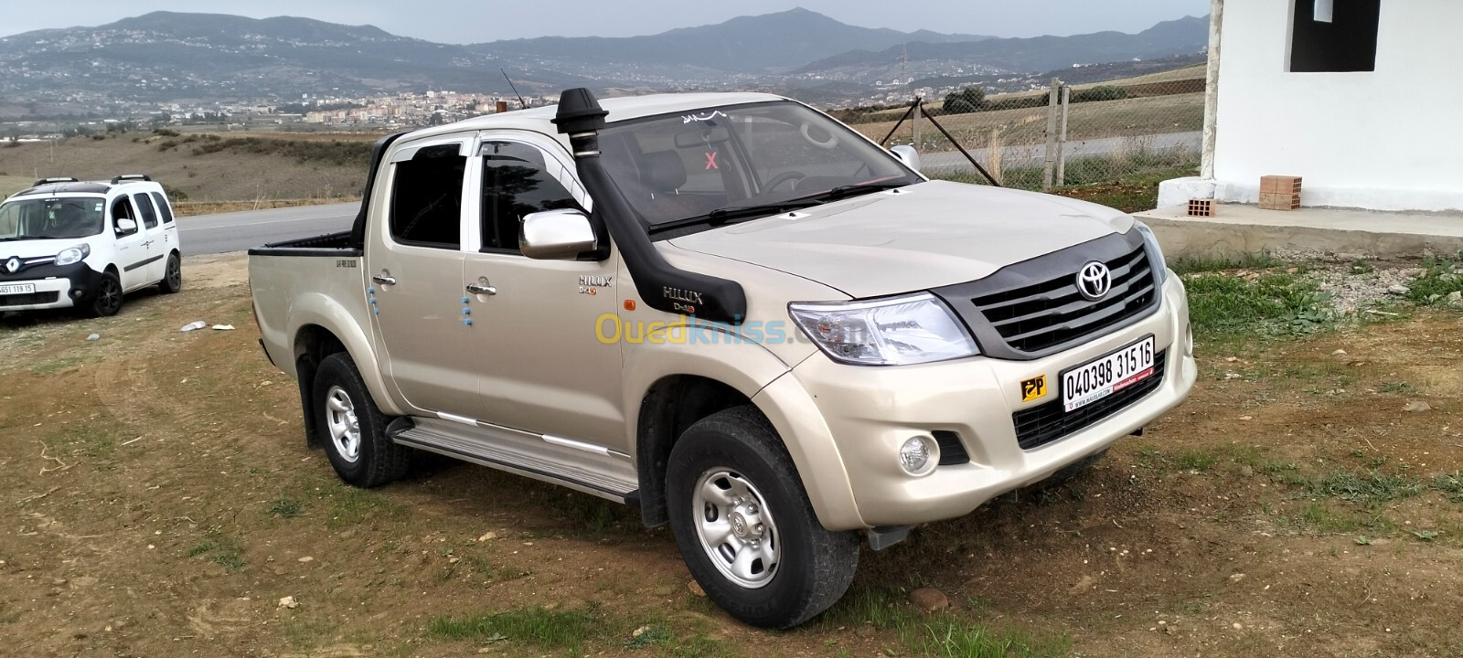 Toyota Hilux 2015 LEGEND DC 4x4