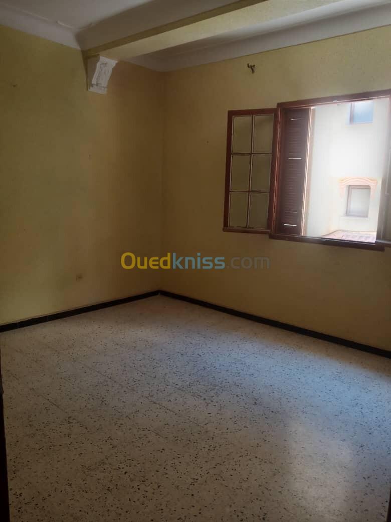 Location Appartement F4 Alger Cheraga