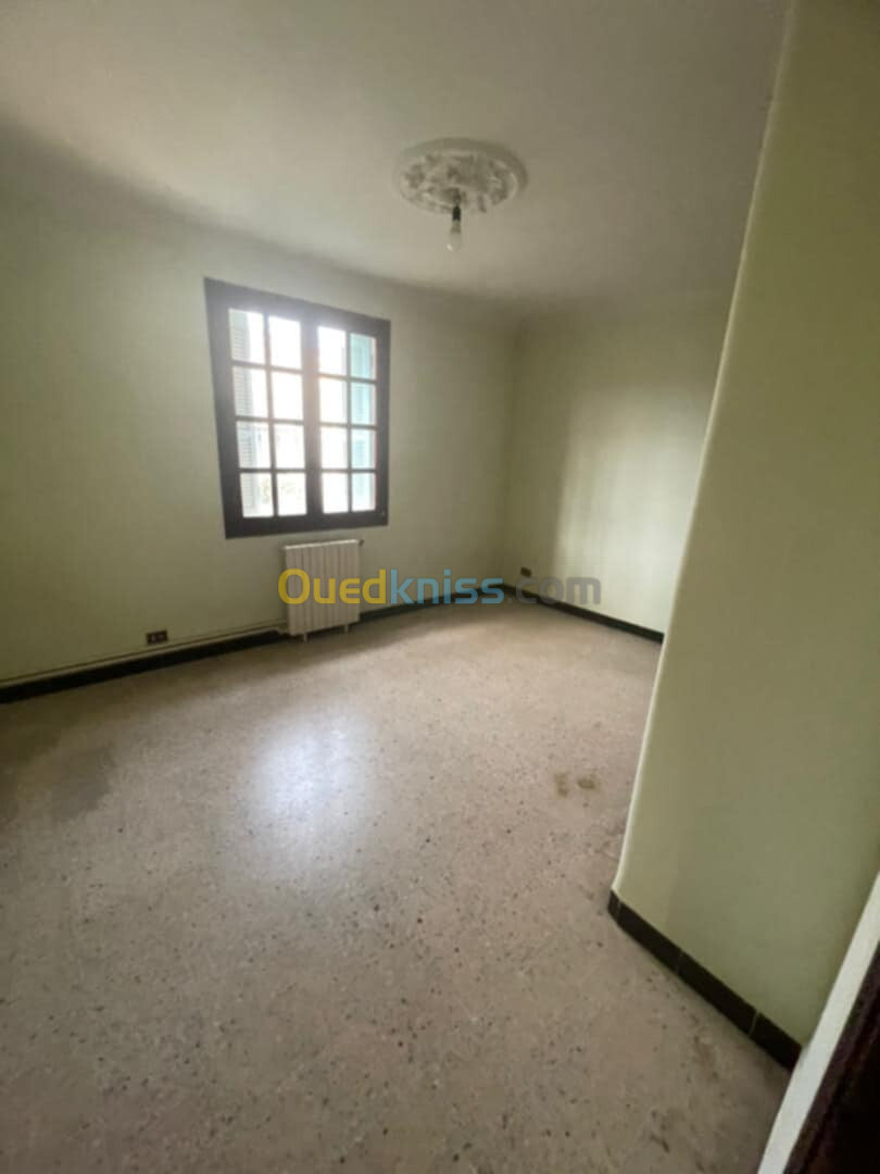 Location Appartement F4 Alger Draria