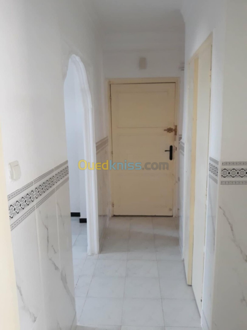 Location Appartement F3 Alger Ain benian