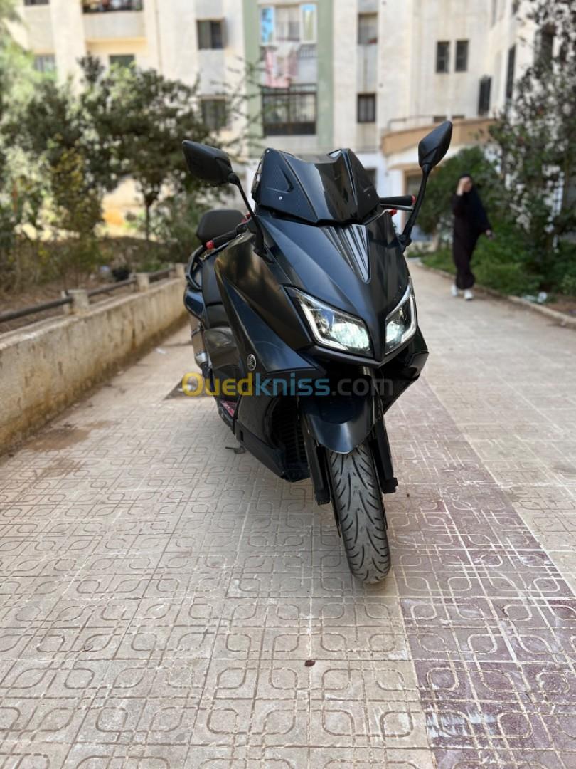 Yamaha Tmax iron 2016