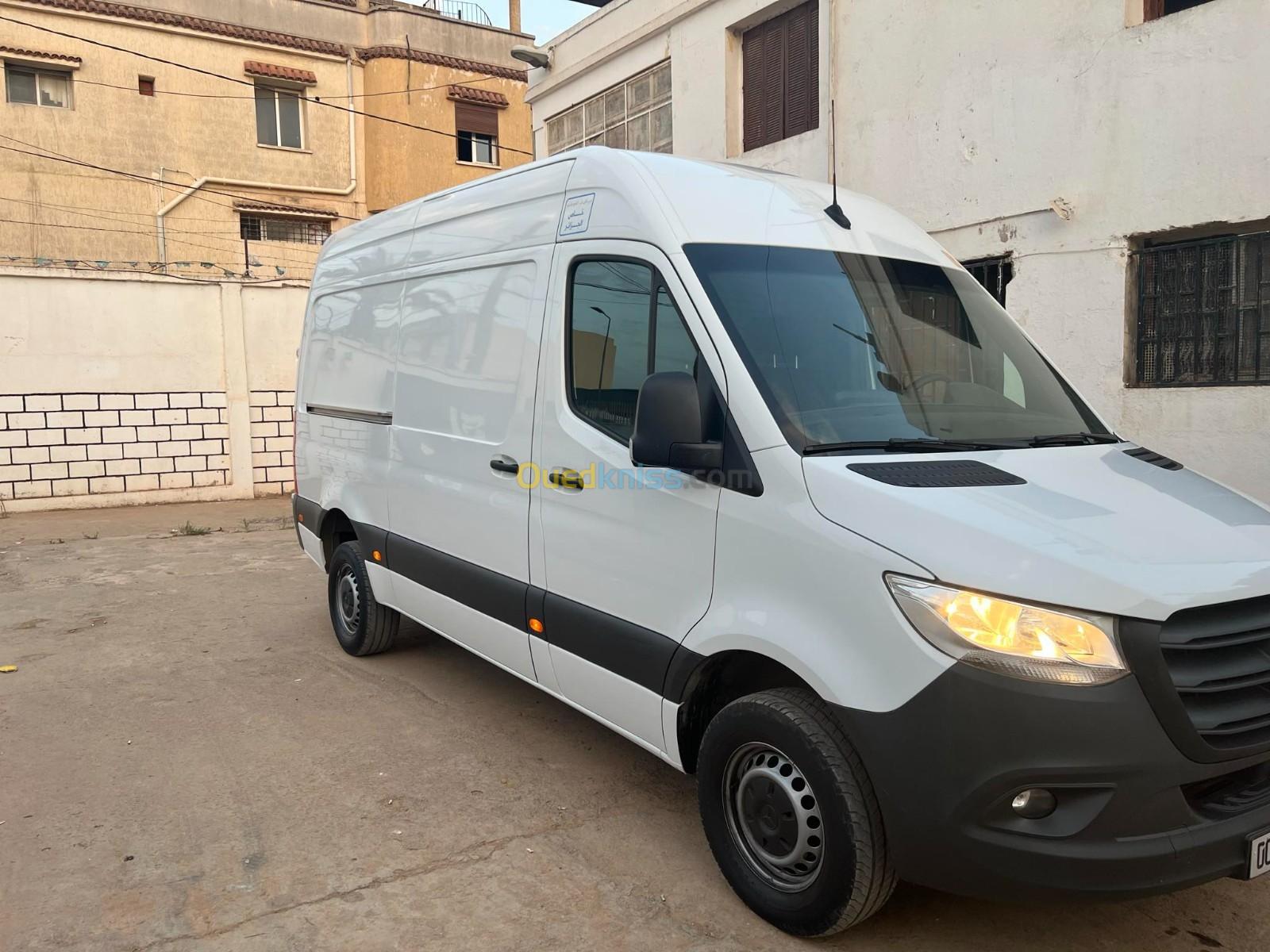 Mercedes-Benz Sprinter 2021