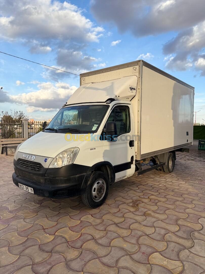 35c15 Iveco 2015