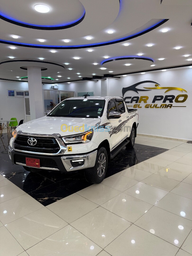 Toyota Hilux 2022 Hilux 4*4  سعودي