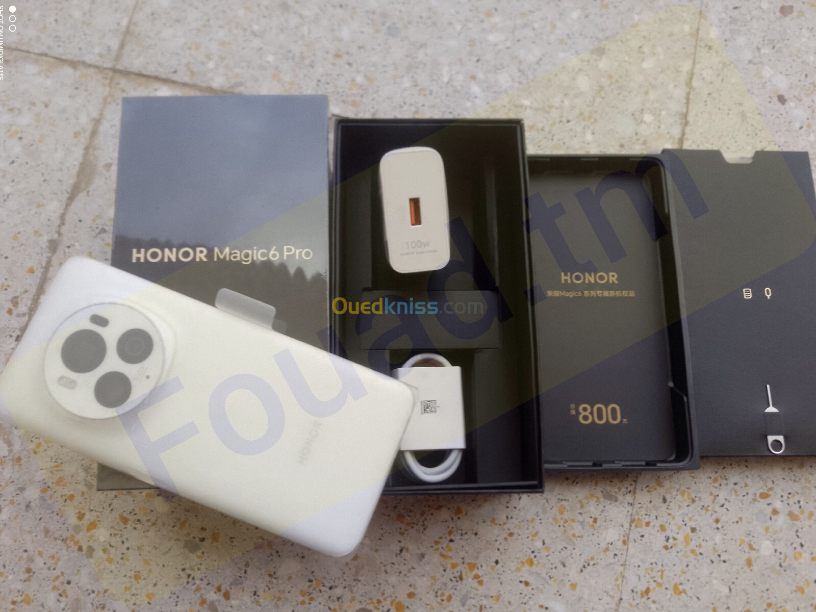 Honor Magic 6 Pro 12/256 GB  Blanc  Jamais Utilisee Honor Magic 6 Pro 12/256 GB  Blanc  Jamais Utilisee