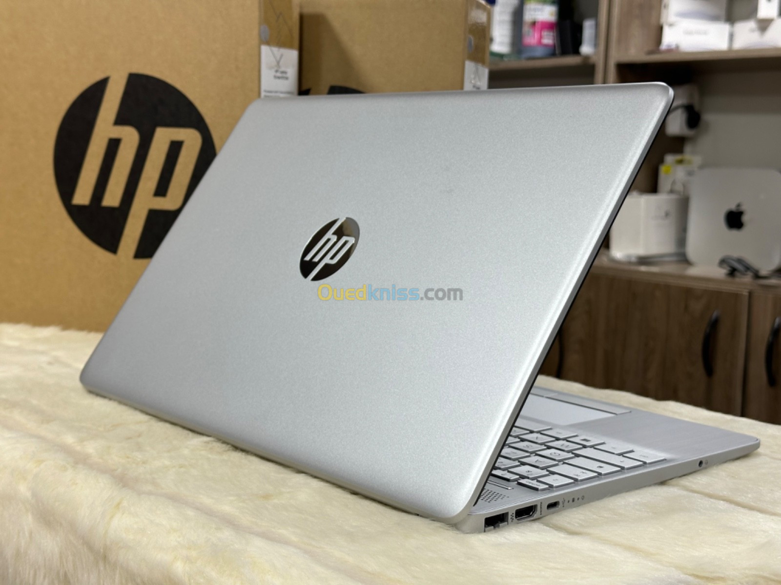 HP LAPTOP 15 DW1012NK CELERON N4020 4GO 256GO SSD NEUF SOUS EMBALLAGE 